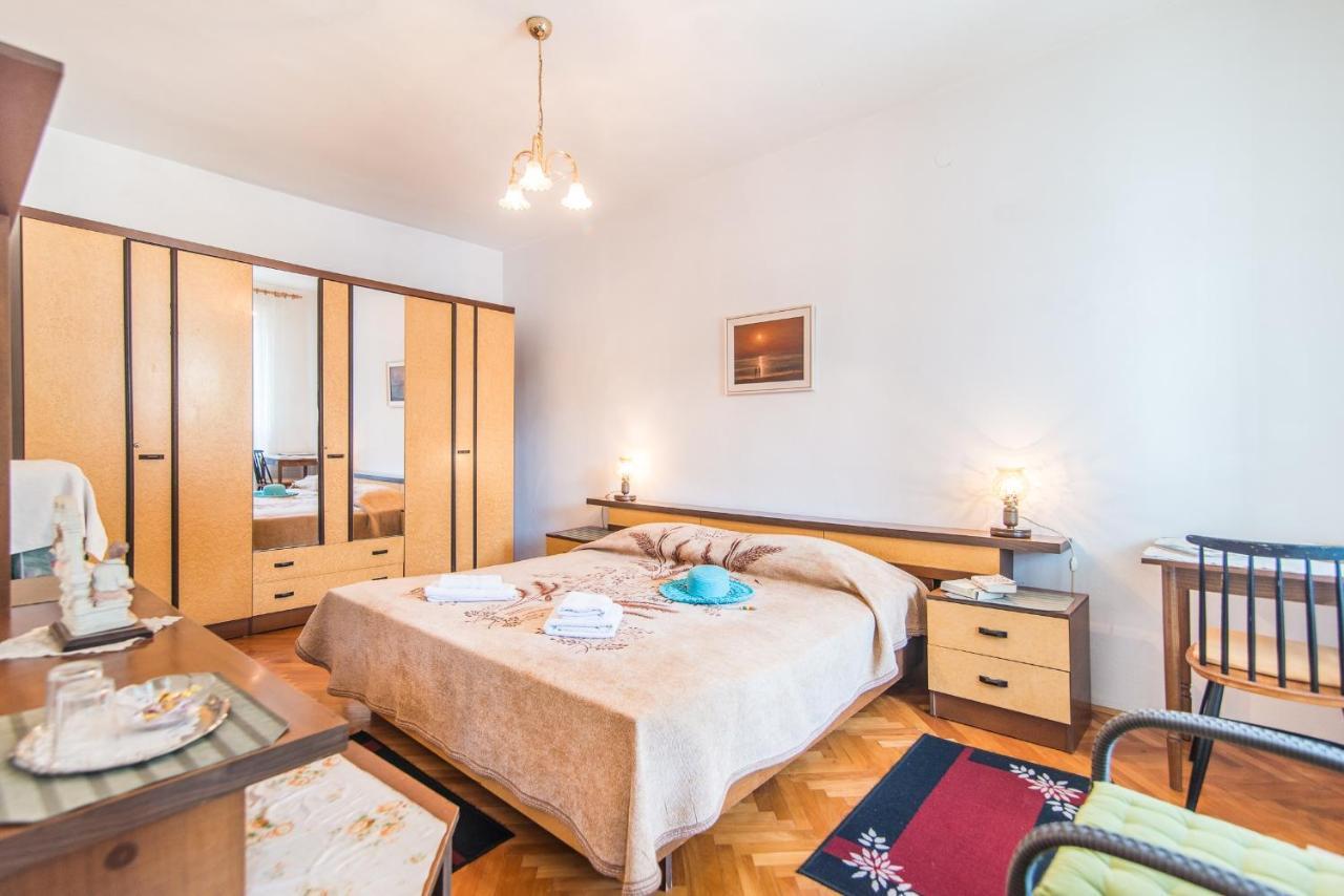 Room Sandra Rabac Buitenkant foto
