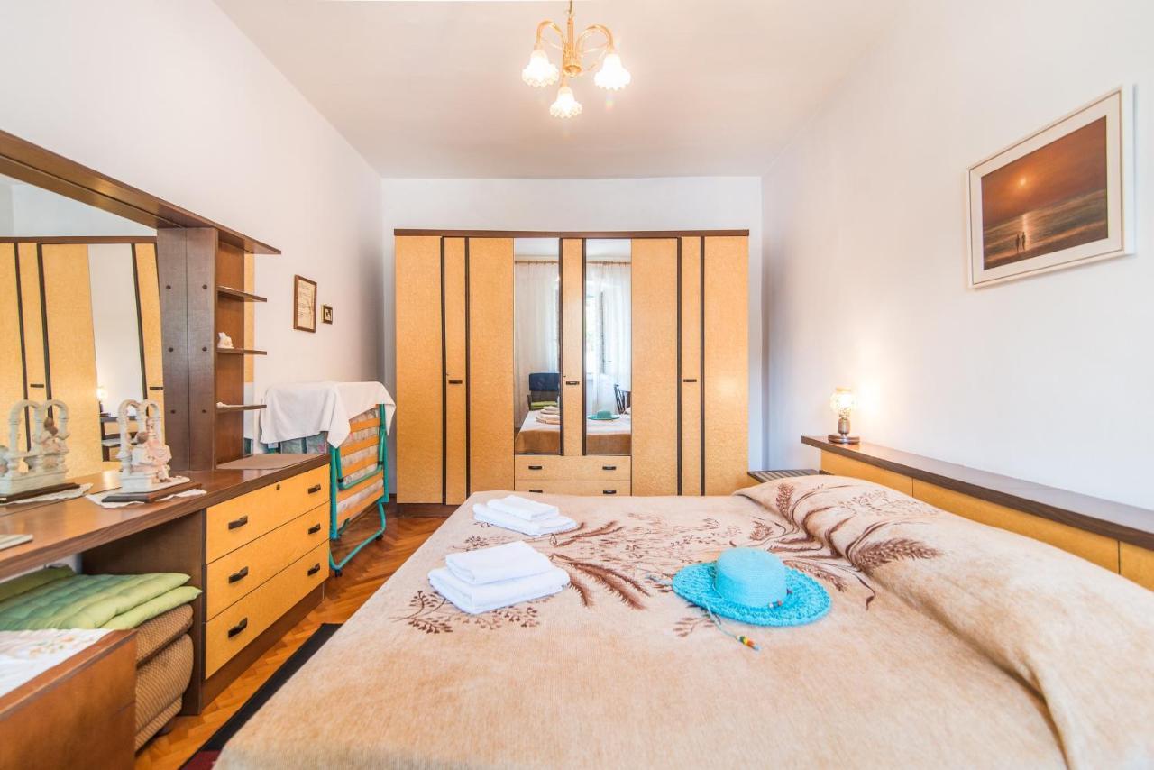 Room Sandra Rabac Buitenkant foto